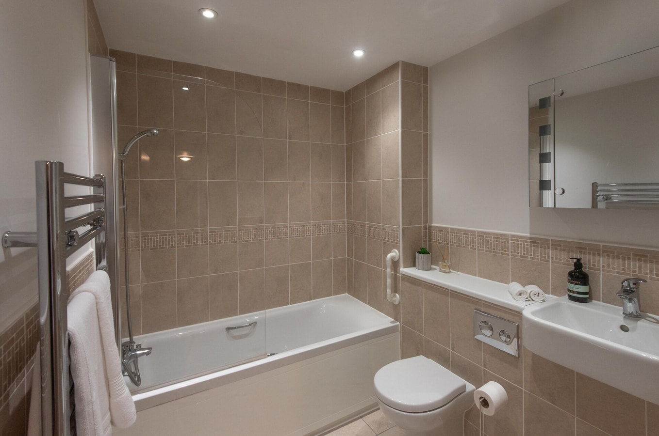 Modern 2-Bed Flat in Tavistock Centre 17 Hello Guest