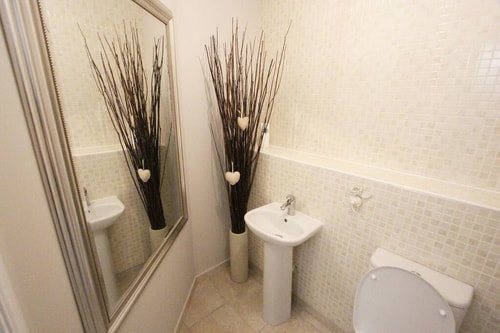 Immaculate 4BD Family Home in Lee on the Solent 10 Hello Guest