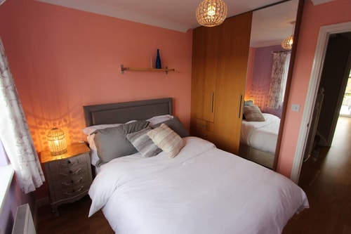 Immaculate 4BD Family Home in Lee on the Solent 19 Hello Guest