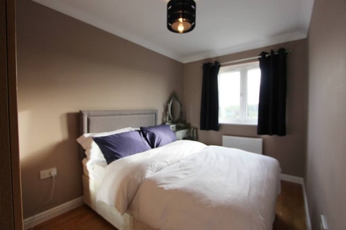 Immaculate 4BD Family Home in Lee on the Solent 24 Hello Guest