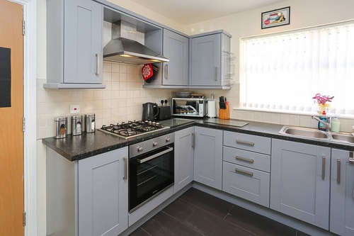 3Bed/2Bath Duplex Apartment - Pure Bliss Belfast 3 Hello Guest