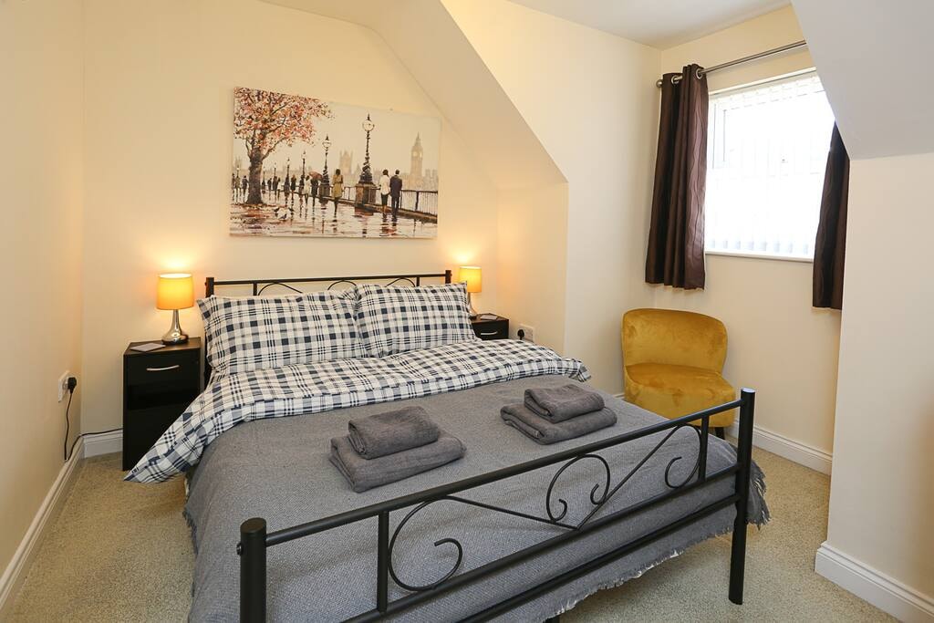 3Bed/2Bath Duplex Apartment - Pure Bliss Belfast 12 Hello Guest