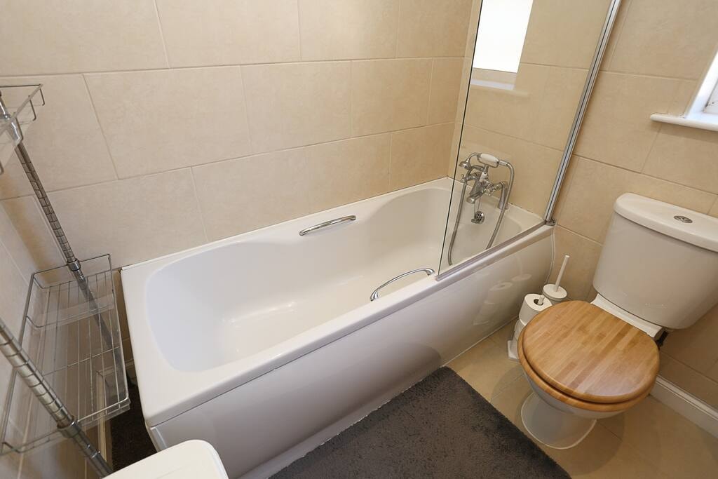 3Bed/2Bath Duplex Apartment - Pure Bliss Belfast 23 Hello Guest
