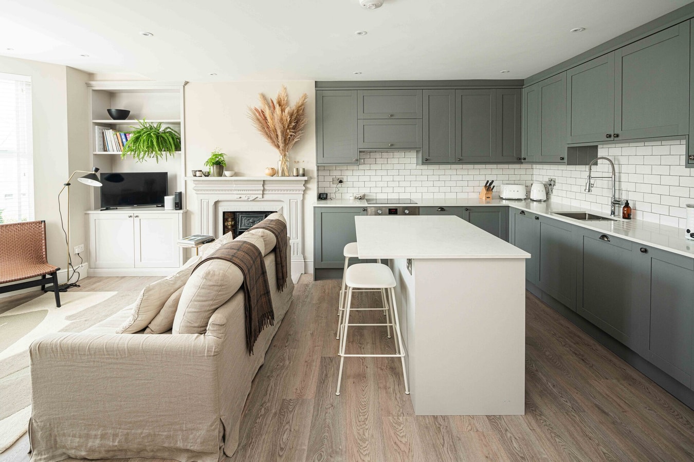 Stylish Crouch End 2B2B Flat - Sleeps 4 20 Hello Guest