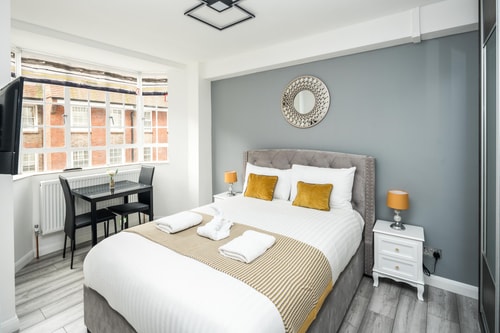 NEW Sleek & Modern Studio in the Heart of Chelsea 6 Hello Guest