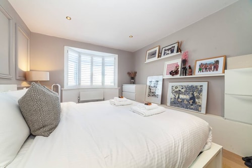 Lovely 2 Bedroom Flat in the Heart of Chelsea 4 Hello Guest