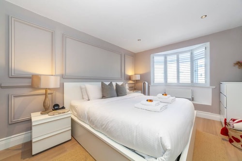Lovely 2 Bedroom Flat in the Heart of Chelsea 6 Hello Guest