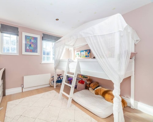 Lovely 2 Bedroom Flat in the Heart of Chelsea 8 Hello Guest