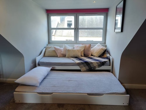 Fabulous 2BD Maisonette Dunfermline, Fife 4 Hello Guest