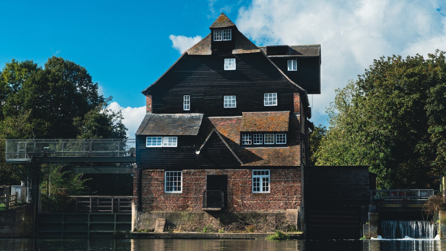 Superb 4BD Stay in Wyton and Houghton Village 25 Hello Guest