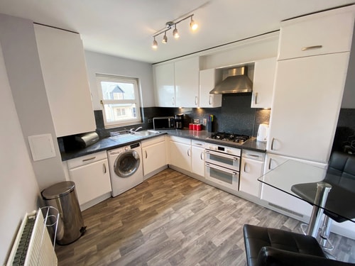 NEW Super 2 Bedroom Flat in Falkirk 4 Hello Guest