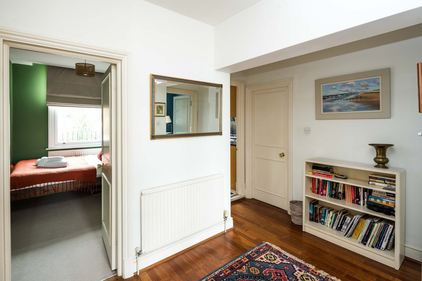 Elegant and Peaceful 2BD apt - Barons Court/London 21 Hello Guest