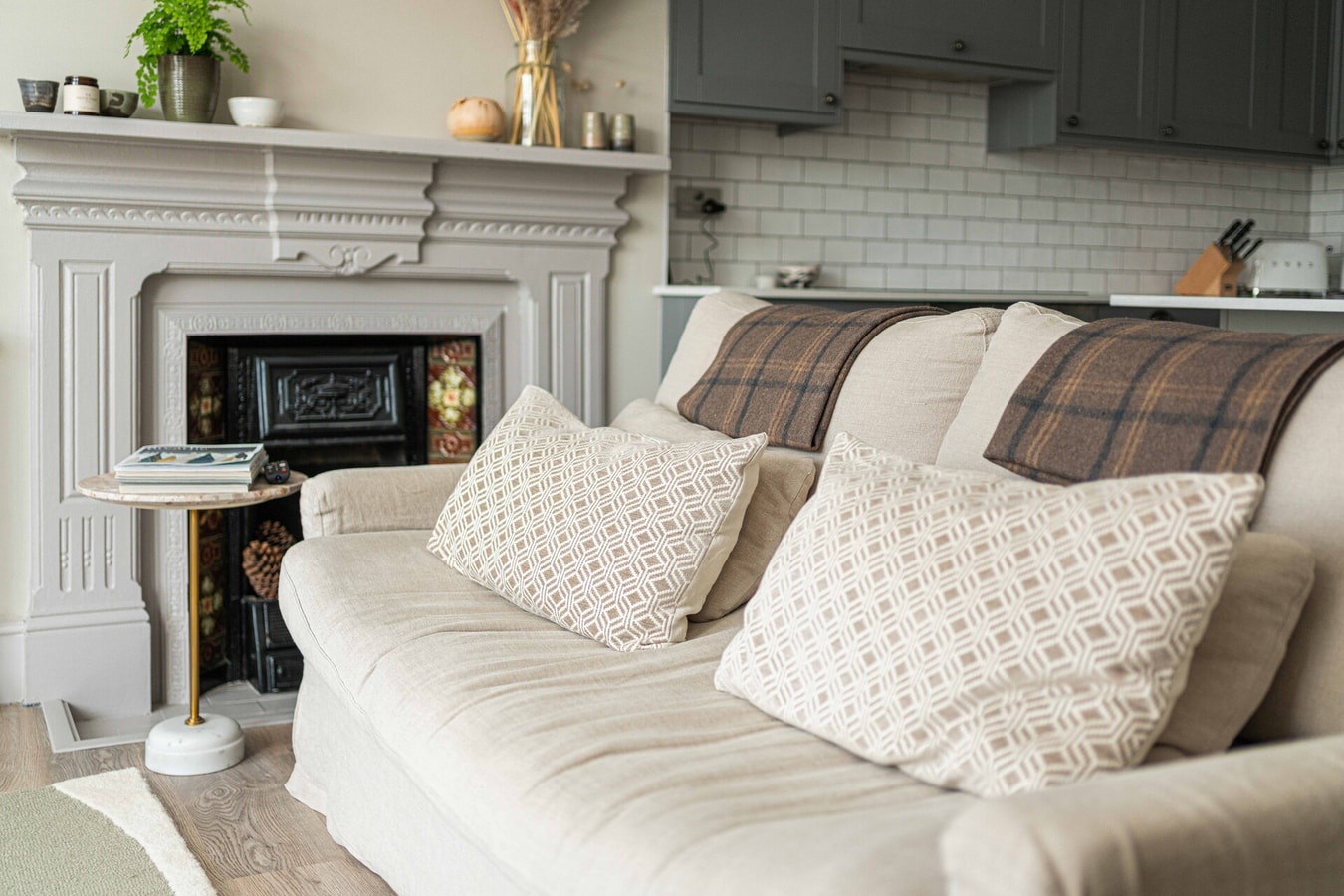 Stylish Crouch End 2B2B Flat - Sleeps 4 28 Hello Guest