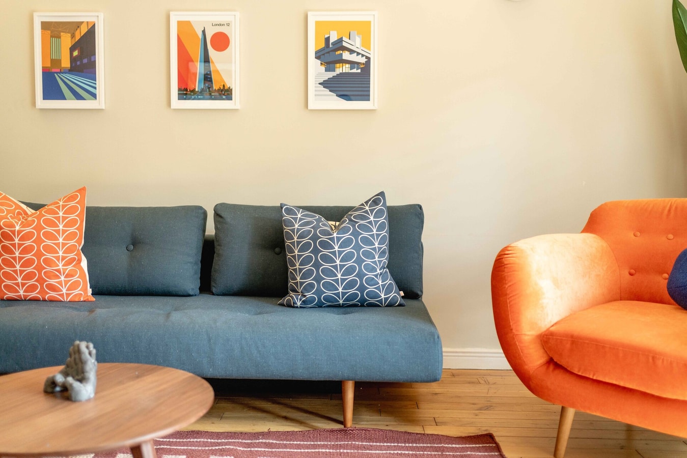 Serene Garden Flat - Steps from Tower Bridge 18 Hello Guest