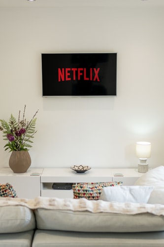 Loughton Hideaway: Cozy 1BD Near Tube & Nature 10 Hello Guest