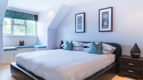 Superb 4BD Stay in Wyton and Houghton Village 2 Hello Guest