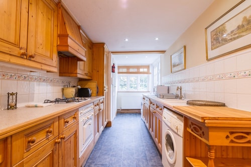Holiday Home of the Month! Finchley, Sleeps 5 3 Hello Guest