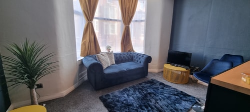 1BD Winter Garden Gem Close To The Beach