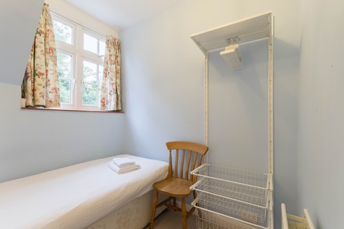 Holiday Home of the Month! Finchley, Sleeps 5 27 Hello Guest