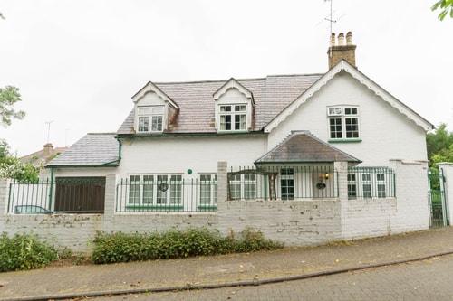 Holiday Home of the Month! Finchley, Sleeps 5 5 Hello Guest