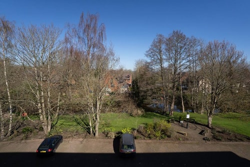 Surrey Hills Escape: Riverside Walks & Quick Links 14 Hello Guest