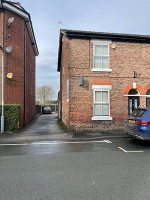 Comfy 1BD Retreat in the Heart of Alderley Edge