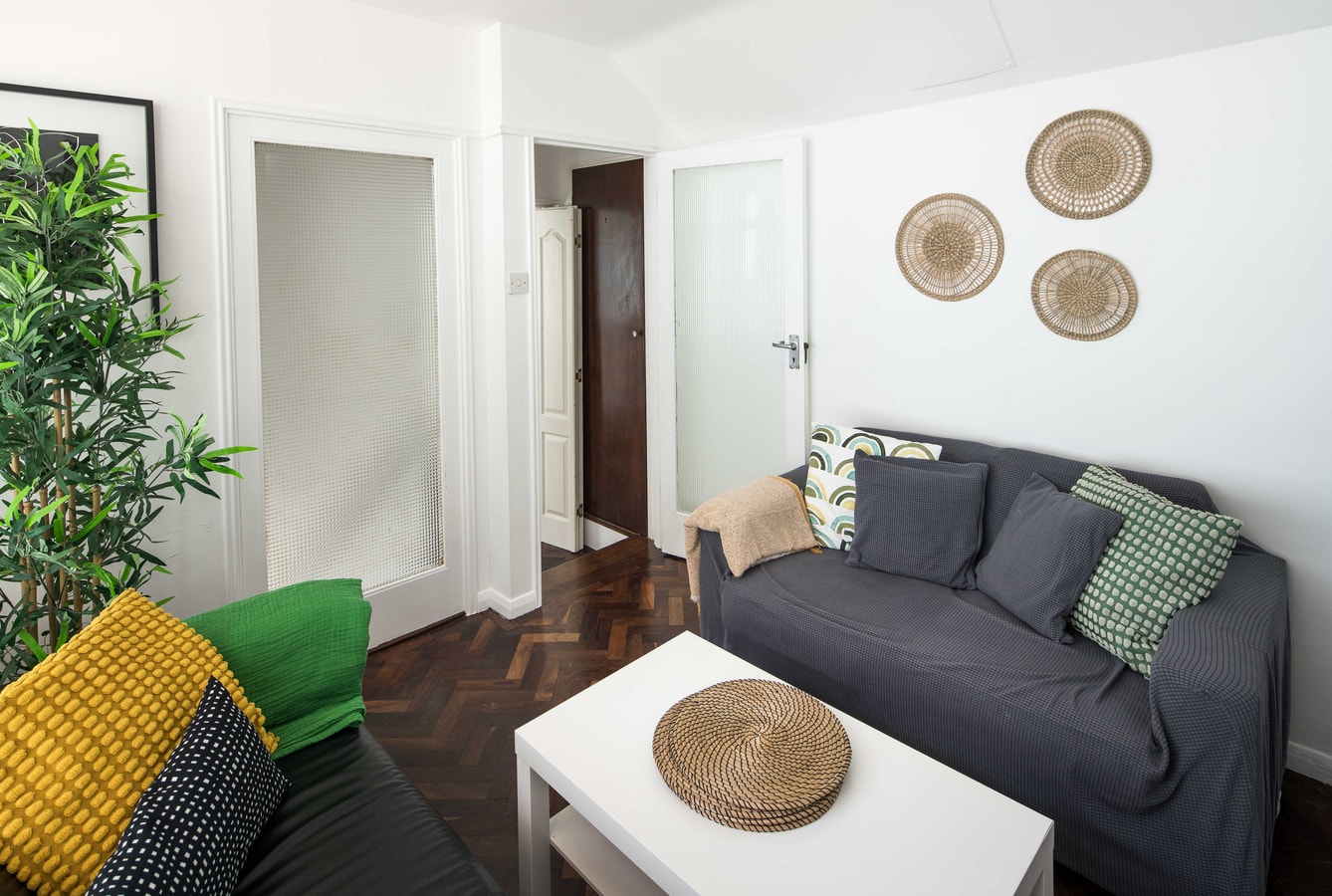 Quirky & Cosy 2BD Mews Flat in Paddington 18 Hello Guest