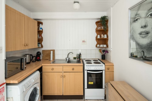 Quirky & Cosy 2BD Mews Flat in Paddington 26 Hello Guest