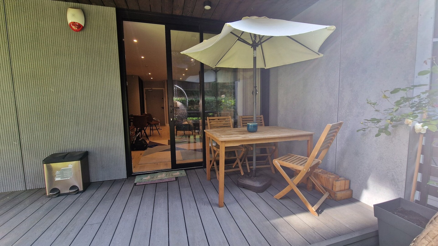 2BD South Croydon Haven: Garden Serenity 17 Hello Guest