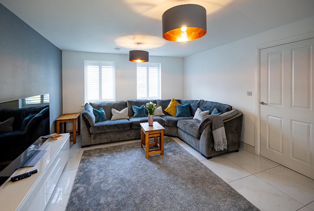 Spacious 4BD Home with Patio garden, BBQ & Parking 5 Hello Guest