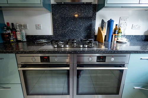 Spacious 4BD Home with Patio garden, BBQ & Parking 12 Hello Guest