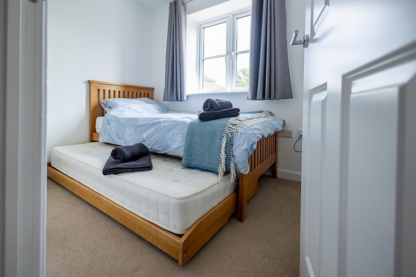 Spacious 4BD Home with Patio garden, BBQ & Parking 26 Hello Guest