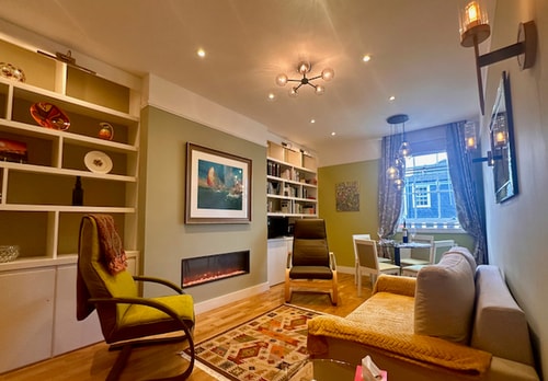 Modern and Bright 1BD Apartment in Lewes, Sussex 7 Hello Guest