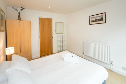 Superfast Broadband 2BD City Flat Farringdon 13 Hello Guest