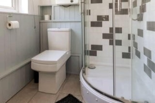 Stylish 2BD Family Hideaway in Dover 21 Hello Guest