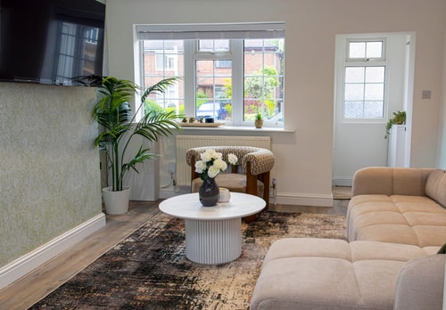 Modern 2BR Home for Families & Groups