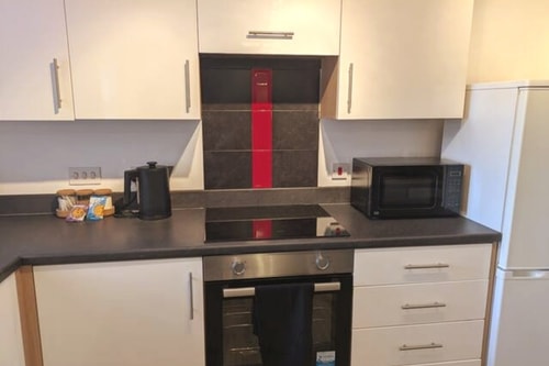 Ground Floor Apartment - Cloisters Coastal Escape 13 Hello Guest