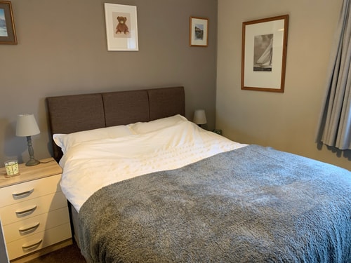 Superb One Bedroom Getaway in Dysart Kirkcaldy 2 Hello Guest