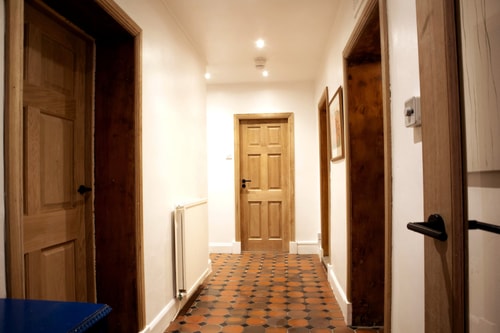 Elegant & Sunny 2BD basement stay, Edinburgh! 13 Hello Guest