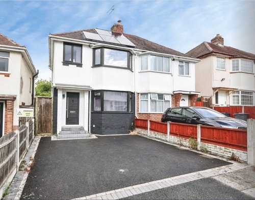 2BR Home with Garden in Selly Oak, Birmingham