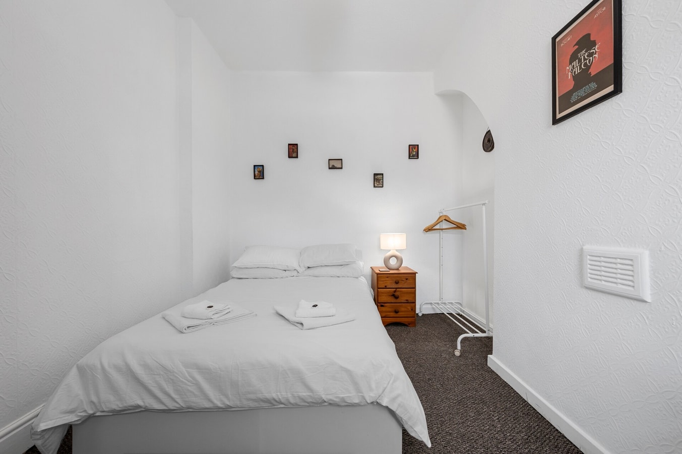 Bright 2BD Home - 10 mins to Central Manchester 10 Hello Guest