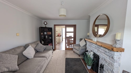Sydenham Serenity: Bright Home with Conservatory