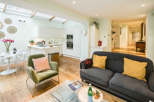 Beautiful 2-Bed Notting Hill Apt with Garden 1 Hello Guest