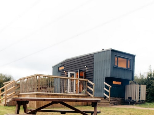 2BR Tiny House Escape in Devon