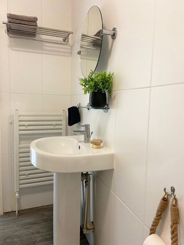 Spacious 2BD Flat with Stunning Views Folkestone 17 Hello Guest