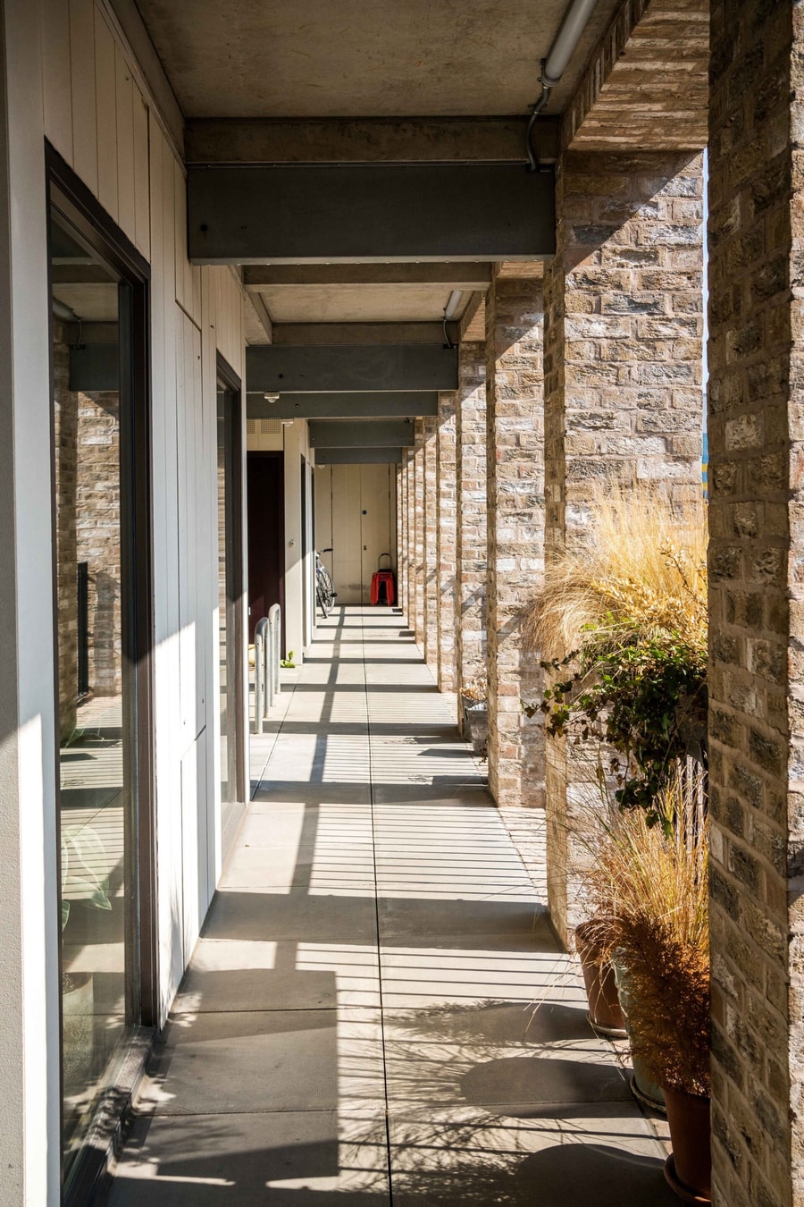 Shiny & Comfy stay with Underground links nearby! 14 Hello Guest