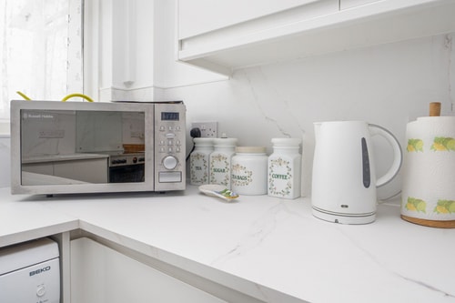 Amazing Beachside 2BD Family Home with Garden 13 Hello Guest