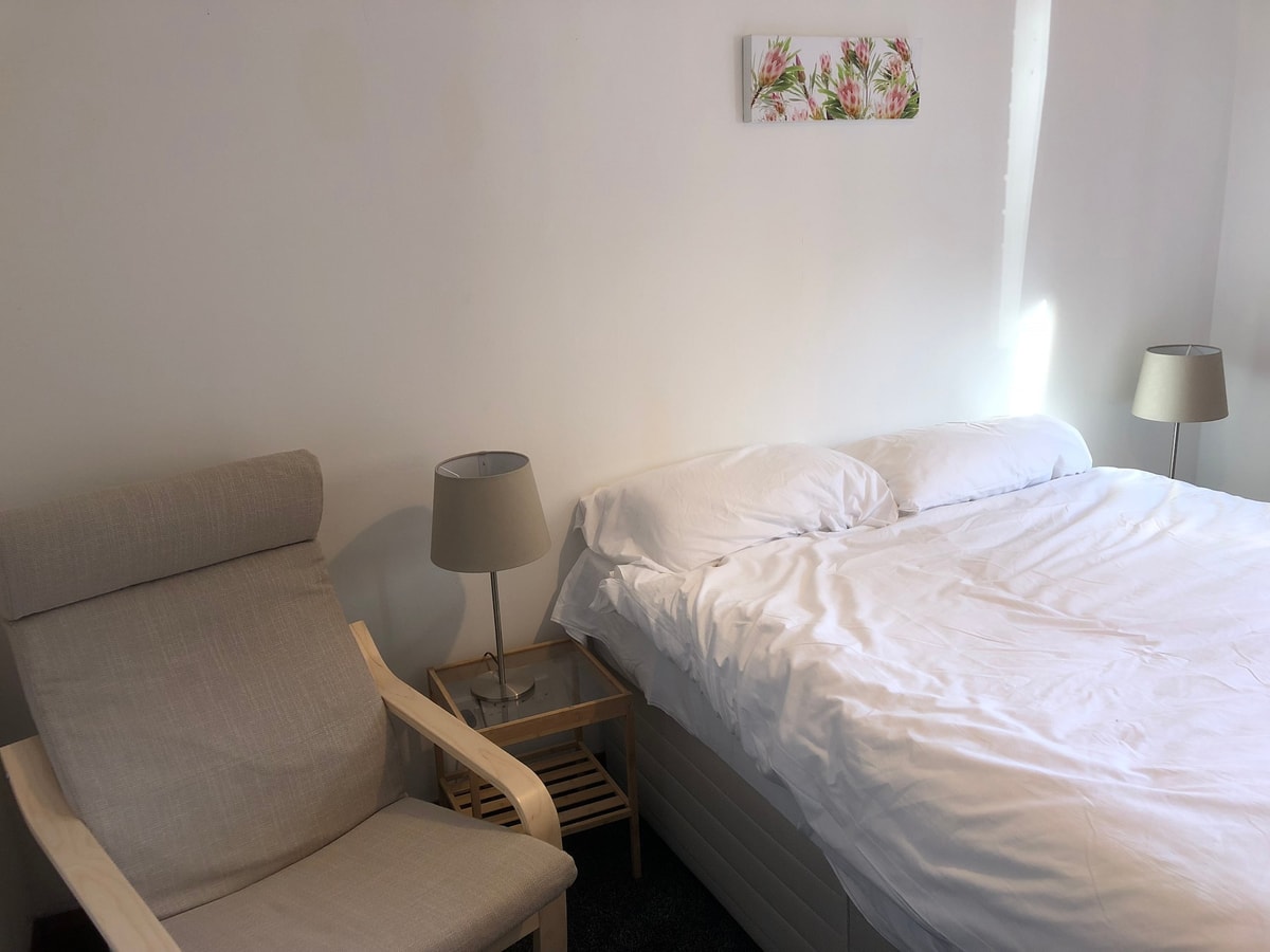 NEW Super 2BD Flat near Dalkeith Town Centre 6 Hello Guest