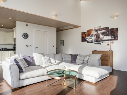 Luxury Lodge w/ Hot Tub on 400-Acre Estate 20 Hello Guest