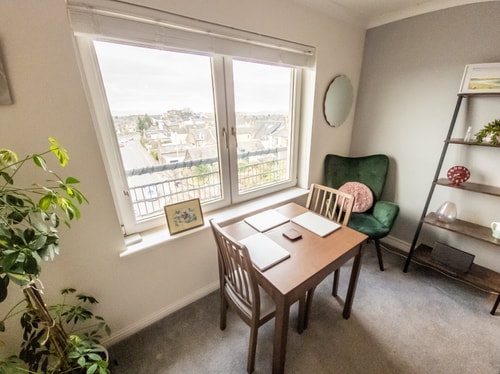 Tranquil 2Bed/2Bath Duplex Falkirk 4 Hello Guest